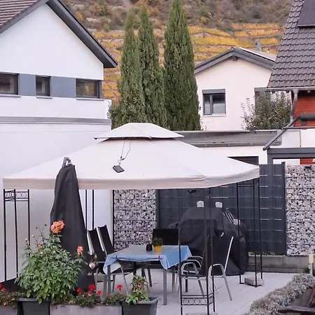 Ferienwohnung Dieblich شقة