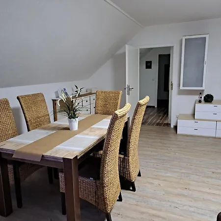 Ferienwohnung Dieblich شقة